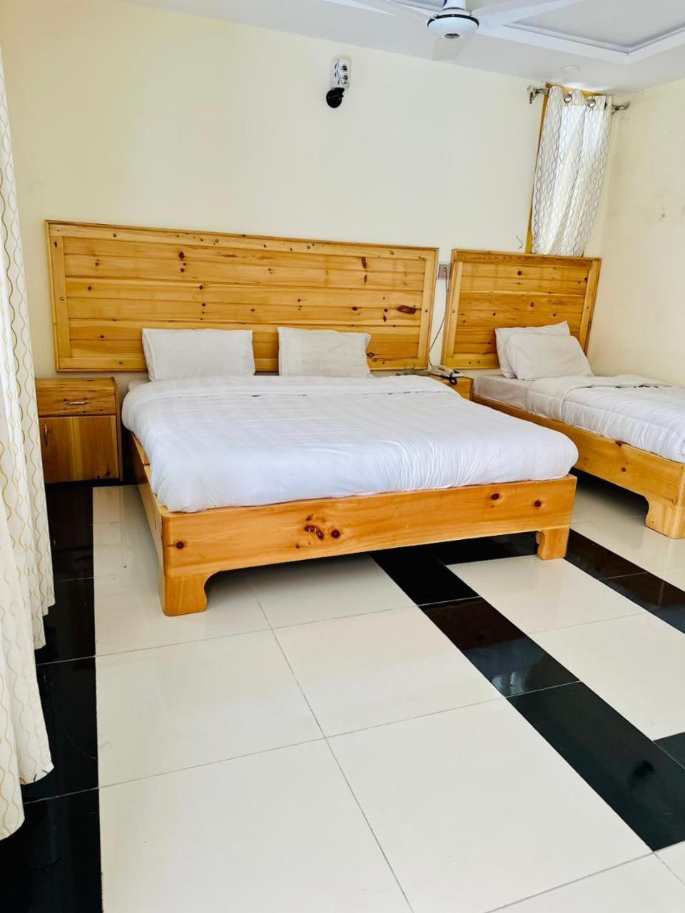 F R Darya E Swat Hotel Saidu Sharif Zewnętrze zdjęcie